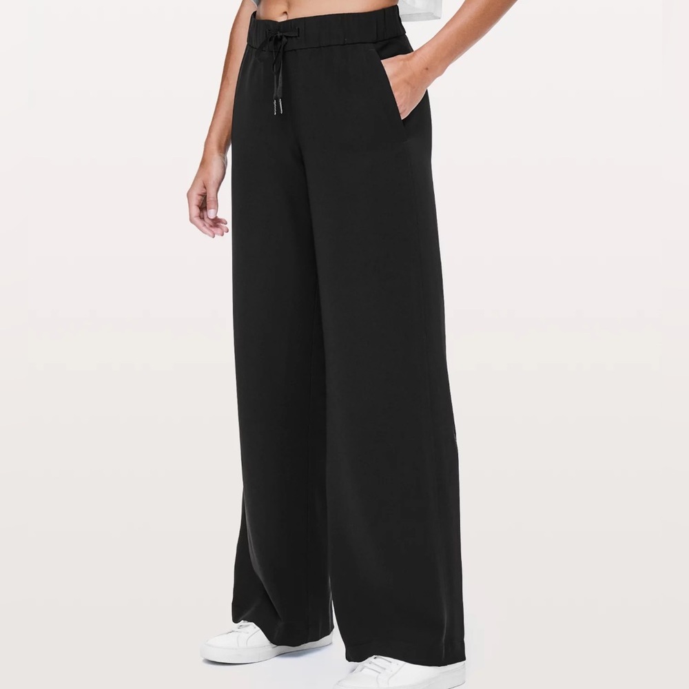 On the fly wide leg *woven - never worn! Impulse buy on sale and they don’t fit